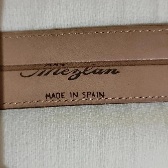 Mezlan belt